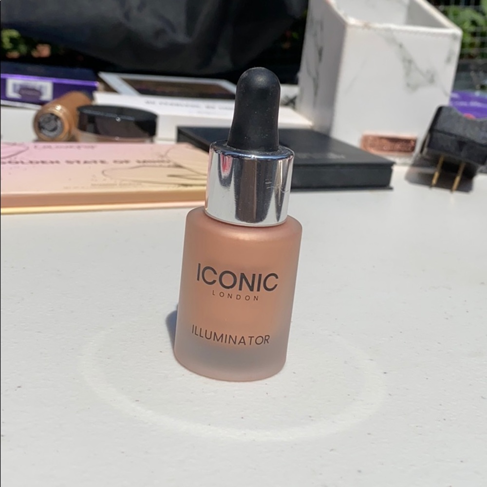 ICONIC illuminator
